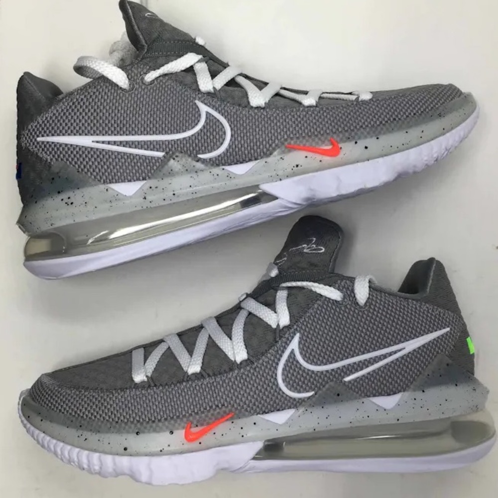 Lebron 17 Particle Grey sz 13